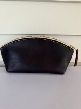 Portland Leather Goods Eclipse Makeup Bag Cognac Brown Leather Cosmetic Pouch